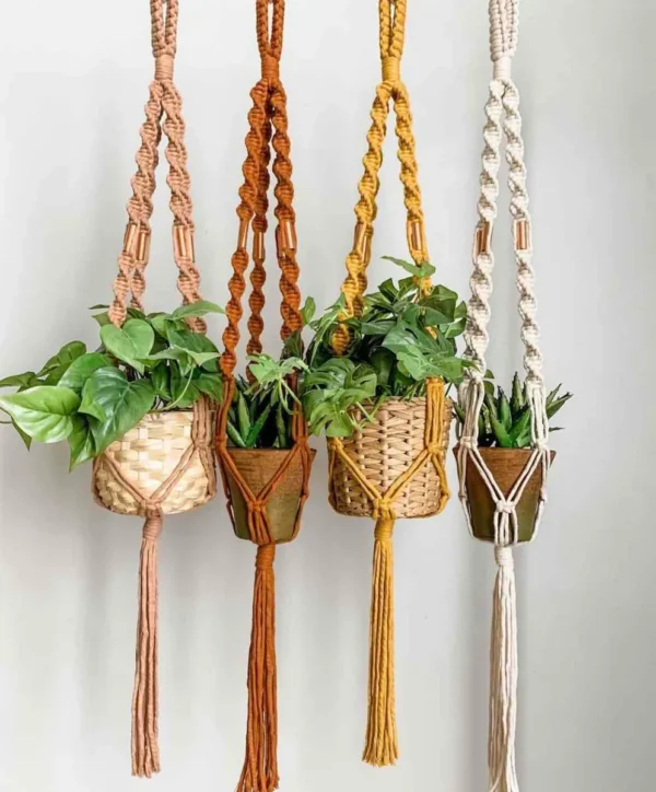 Macrame plant hanger